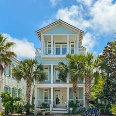 5BR Home w/ Beach Access, Pool, Bikes & Tram