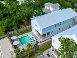 Semi-Private Beach Access, Heated Pool & Spa, Bikes - Image 3