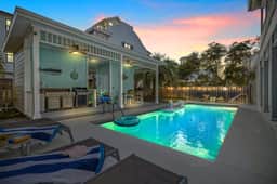 3 Min to Beach | Private Pool & Outdoor Kitchen - Image 2
