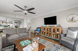 Beachfront End Unit w/ Hot Tub + Beach Chairs - Image 2