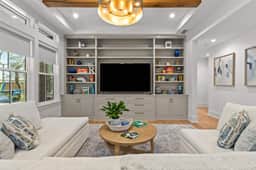 Luxury Home: Screened Pool, Spa, Game Room, Bikes - Image 4