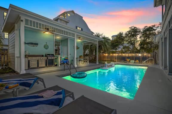 3 Min to Beach | Private Pool & Outdoor Kitchen - Image 2