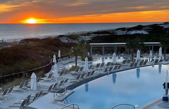 Closest Condo to Beach Club, Partial Gulf Views - Image 5