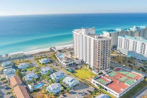 Gulf Views, Pickleball, Huge Deck, Pool, Hot Tubs - Image 3