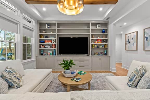 Luxury Home: Screened Pool, Spa, Game Room, Bikes - Image 4